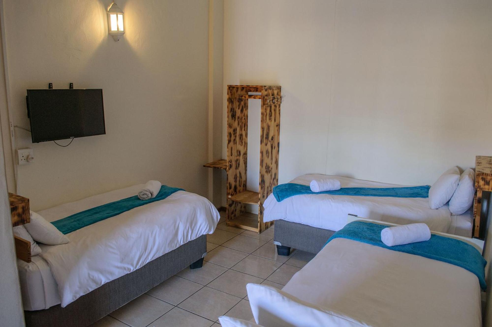 Oceanlife Guesthouse And Restaurant Luederitz Exteriör bild